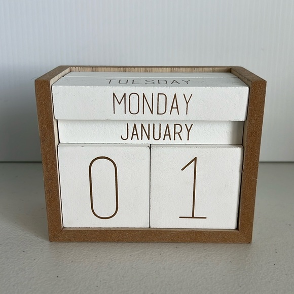 Perpetual Calendar Wooden Blocks Month Day Date Tabletop for Desk Office - Picture 1 of 6